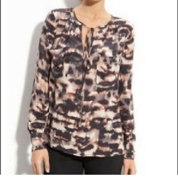 EUC BCBG MAX AZRIA FROST PLUM COMBO JOSS SILK BLOUSE Size Medium - Picture 2 of 8